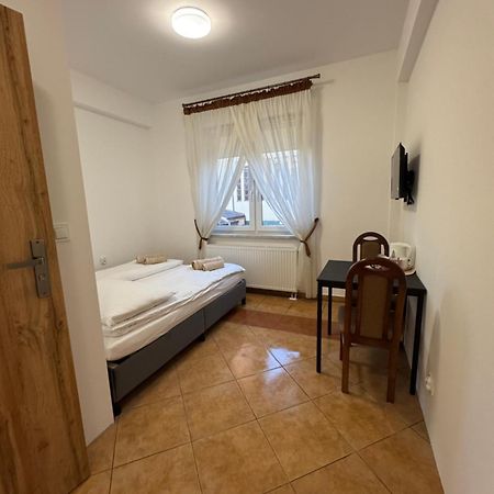 Da Massimiliano Apart otel Wroclaw Dış mekan fotoğraf
